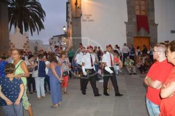Oficios religiosos del mediodía y procesión del Santo Cristo de Telde (Foto TA)